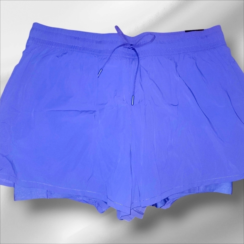 Spyder NWT Ladies' Woven Active Shorts - Picture 2 of 7